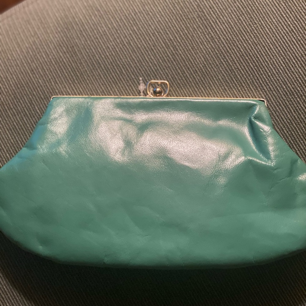 Green vintage hand purse